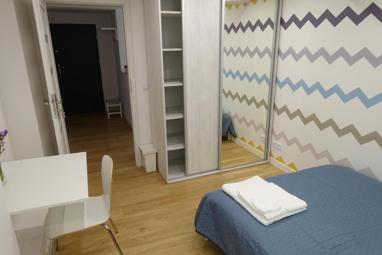 Three Rooms Apartment Краків Екстер'єр фото