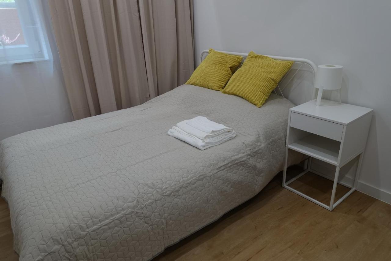 Three Rooms Apartment Краків Екстер'єр фото