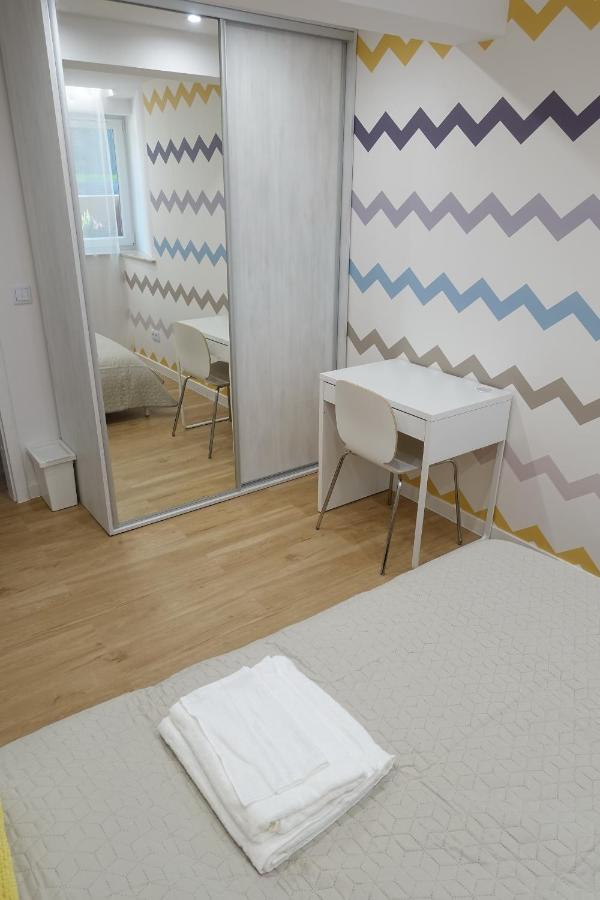 Three Rooms Apartment Краків Екстер'єр фото