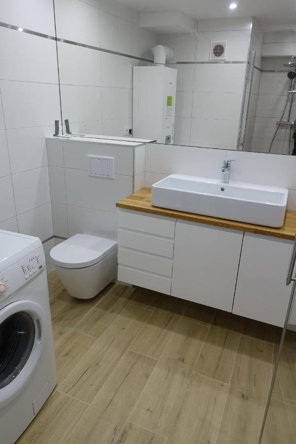 Three Rooms Apartment Краків Екстер'єр фото